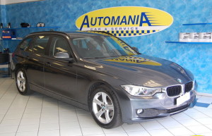 BMW 318d 2.0 Touring Futura Specifiche 30.900 € Tipologia: Station wagon 15.000 Km Anno: 2013 Cilindrata: 2000 CC Cambio: Manuale Carburante: Diesel Cavalli: 143 Interni: Tessuto Prezzo al Netto dell'IVA : €25,537 IVA ESPOSTA – Pack Sport, Cerchi 17, Xenon, volante multif., sedili risc., Cruise control – Auto con stesse caratteristiche disponibile in nero http://www.automaniabesozzo.com/listing/bmw-318d-2-0-touring-futura/